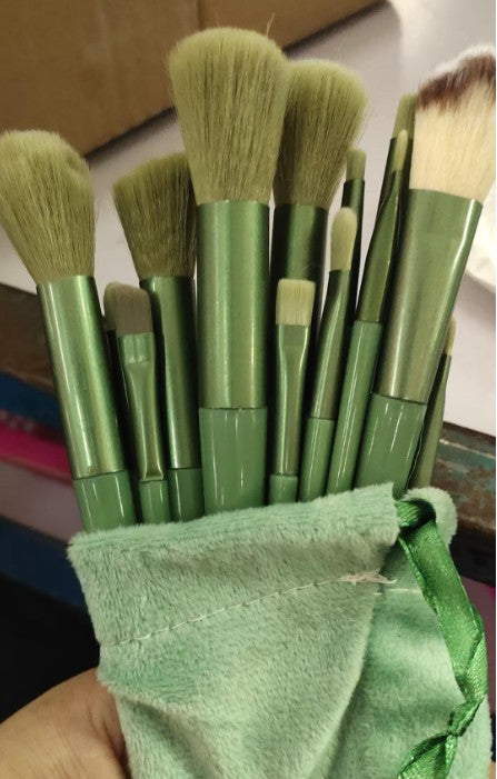 13Pcs Makeup Brush Set Make Up Concealer Brush Blush Powder Brush Eye Shadow Hig